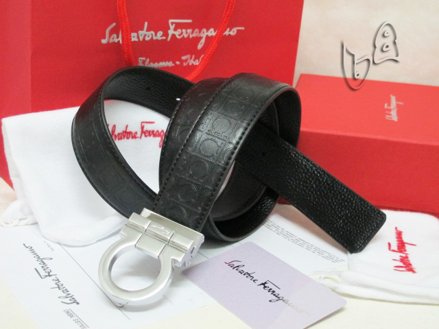 Ferragamo Adjustable Gancio/Vara Buckle Belt For Women In 85CM - 105CM Sizes MW059